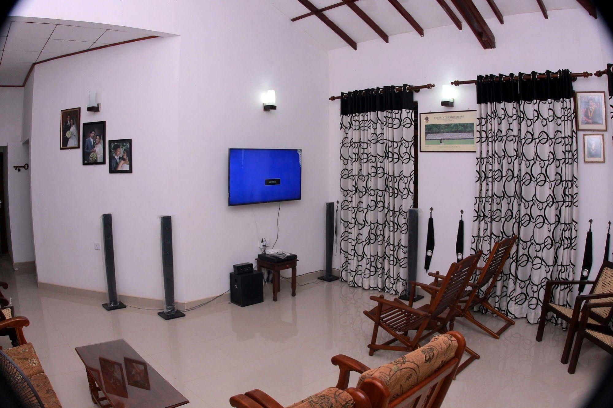 The Hermitage Negombo Kurana Katunayaka Екстериор снимка